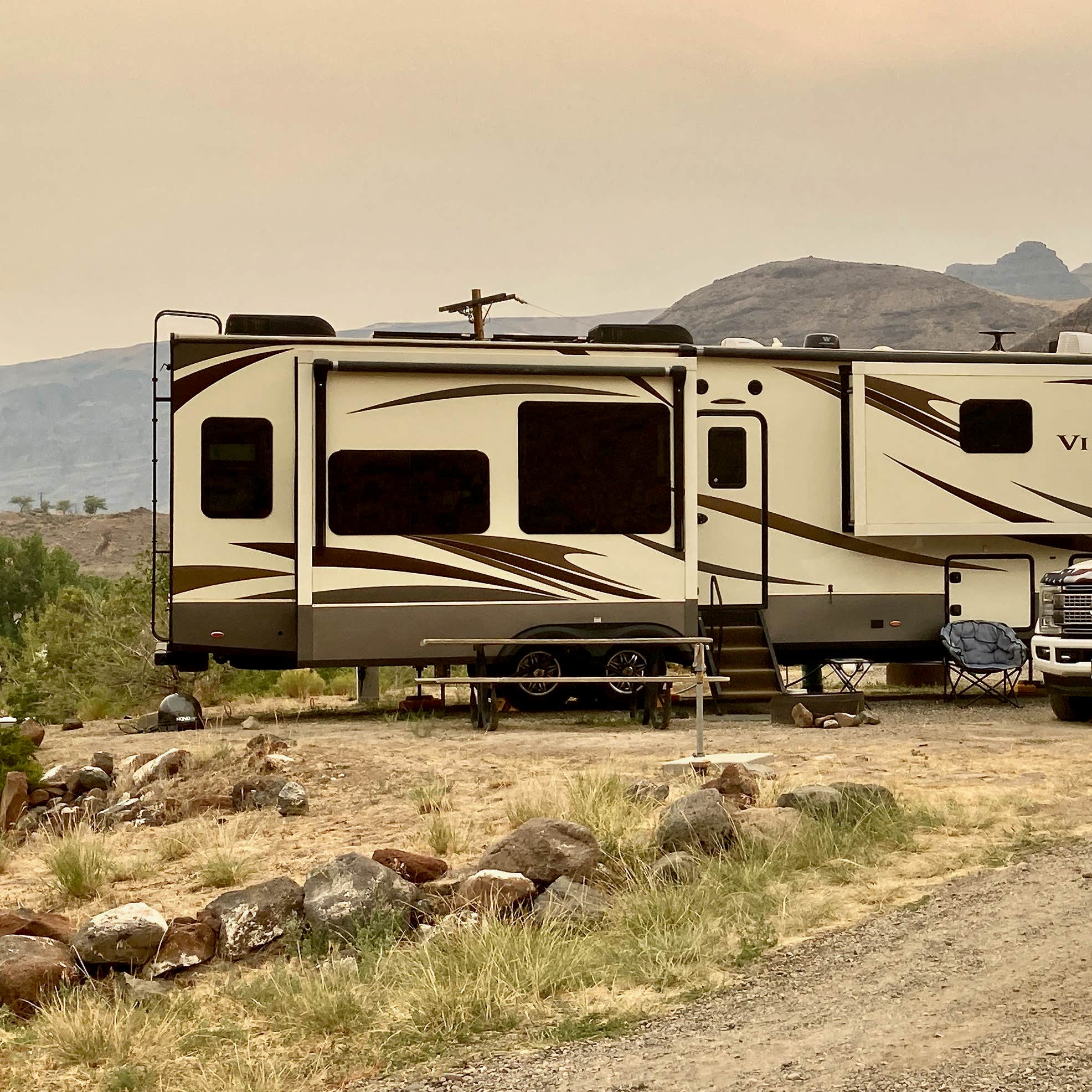 Indian Creek Campground — Lake Owyhee State Park | Adrian, Oregon
