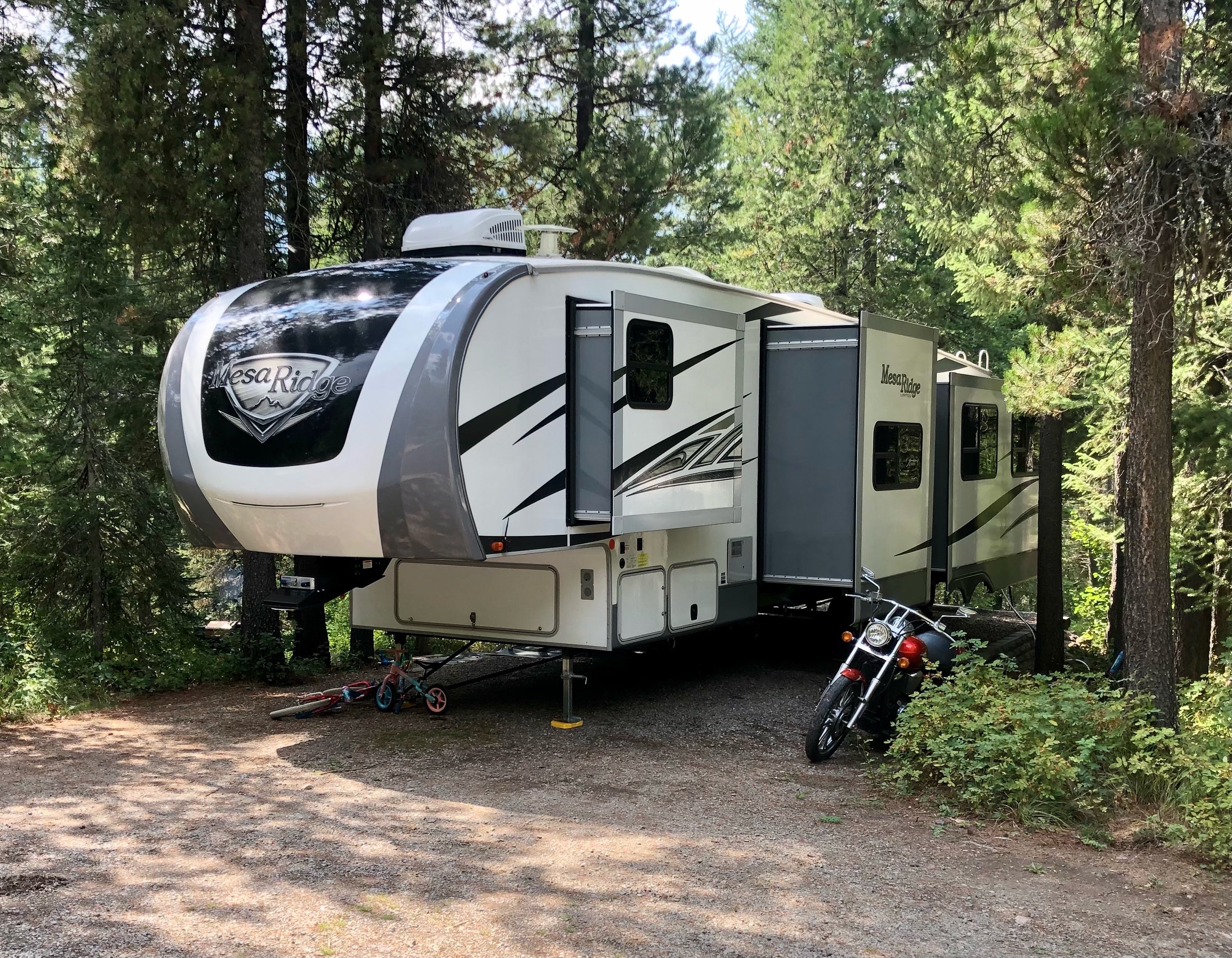Camper submitted image from Mountain Meadow RV Park and Cabins - 4