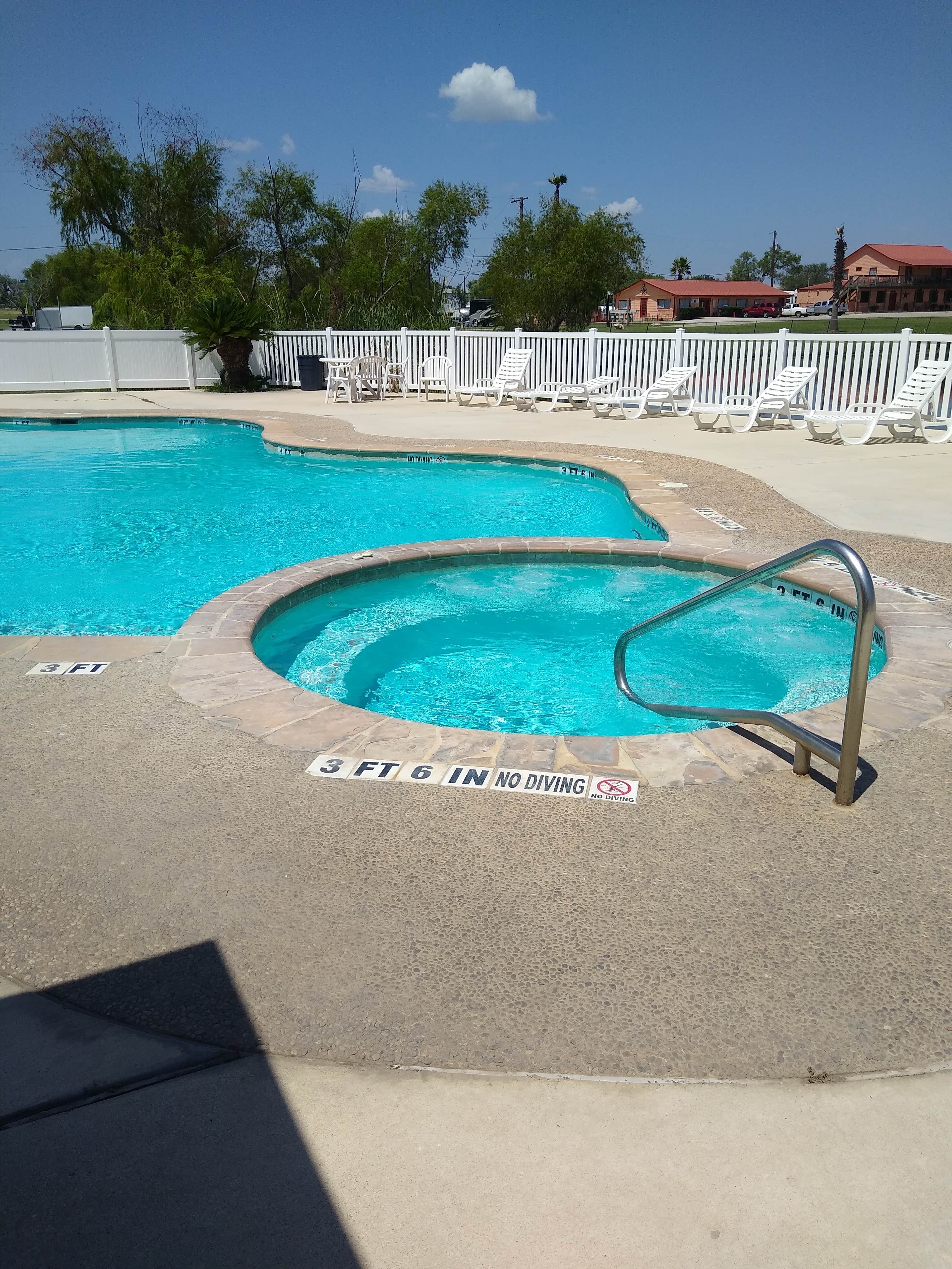 Camping near Yanawana Camp: Braunig Lake RV Resort, Elmendorf, Texas