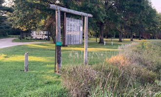 Camping near Otter Creek Lake and Park: Timmons Grove County Park, Marshalltown, Iowa
