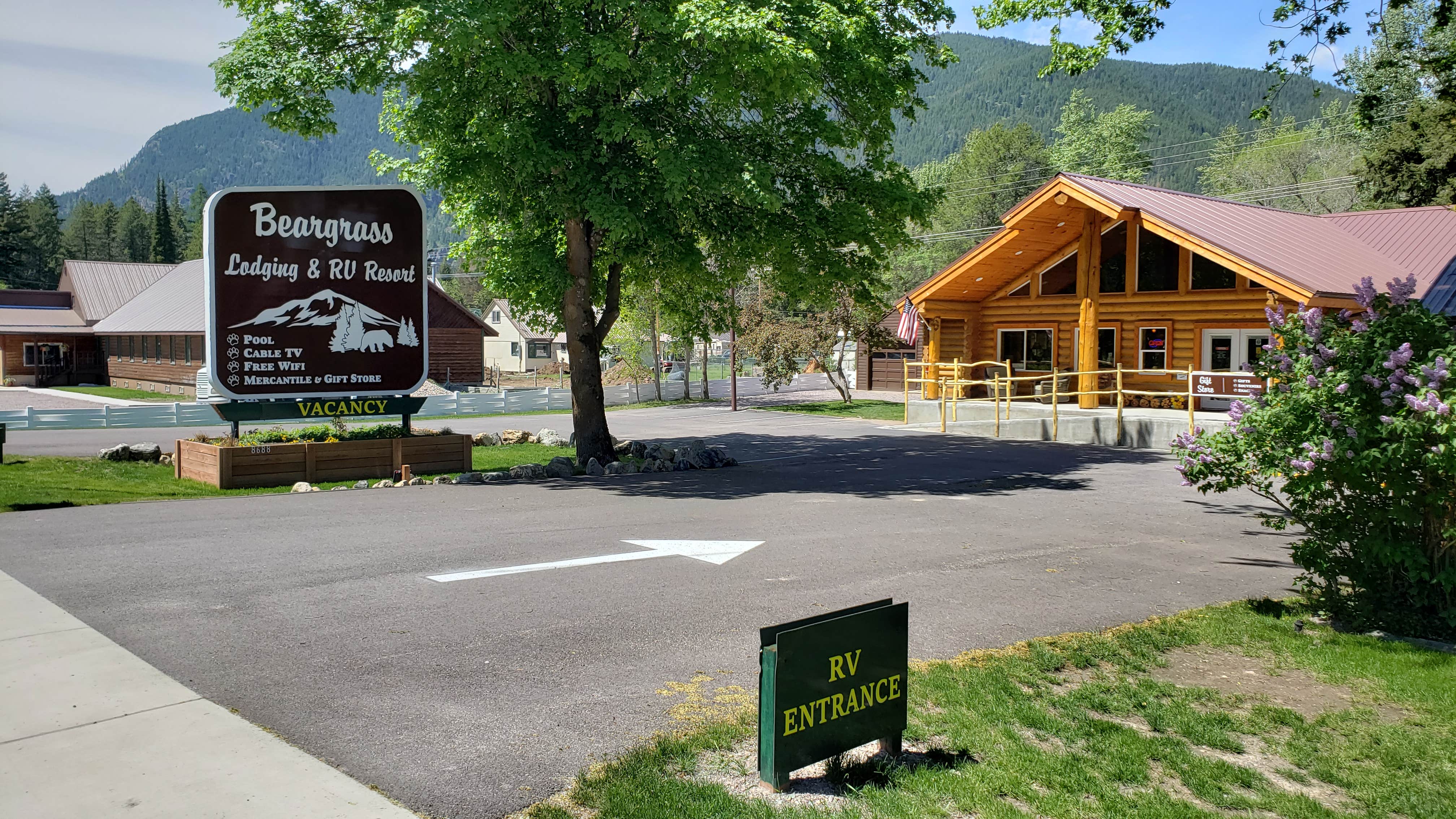 Camper submitted image from Beargrass Lodging & RV Resort - 3