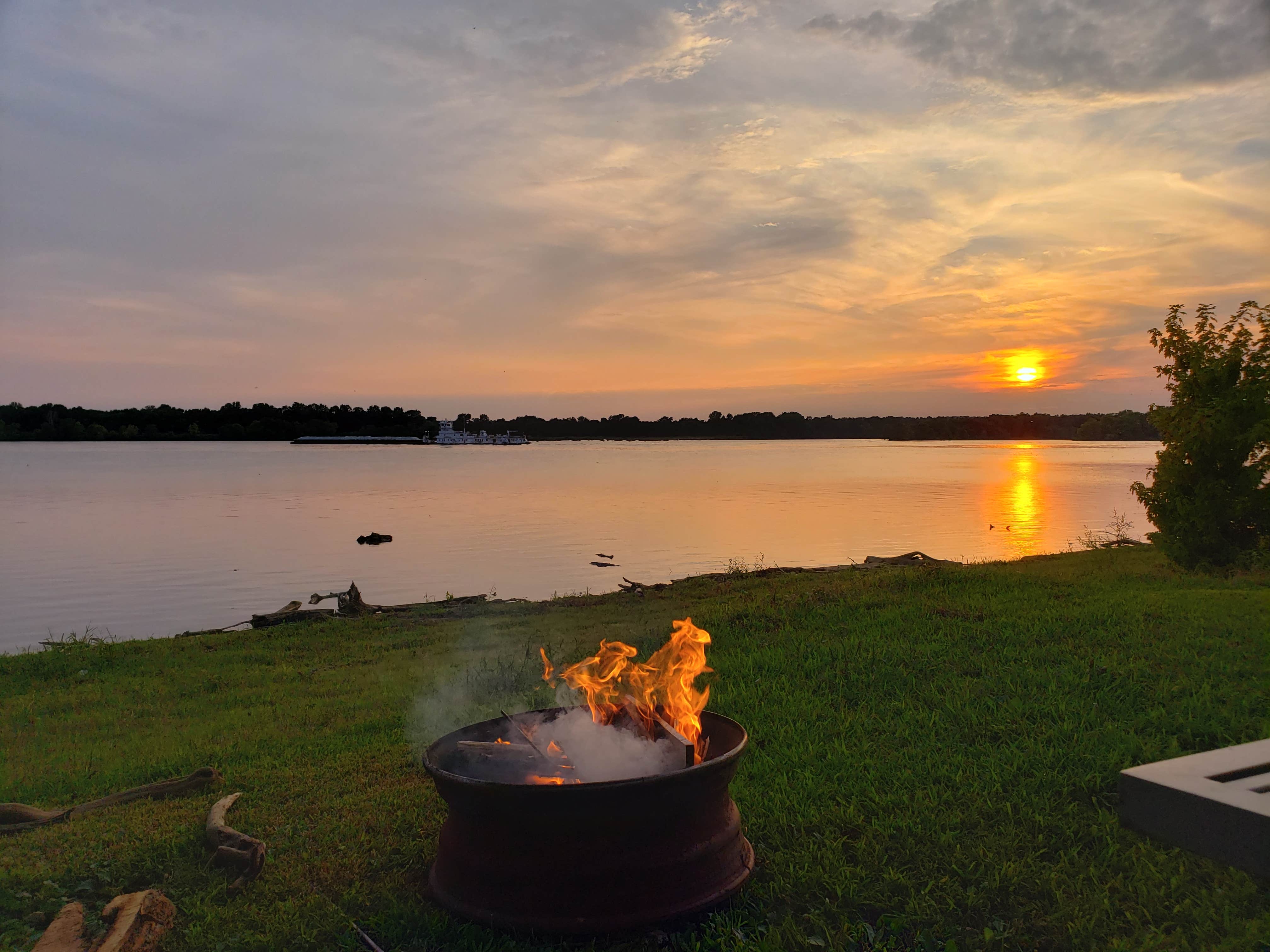 Birdsville Riverside RV Park Smithland, KY