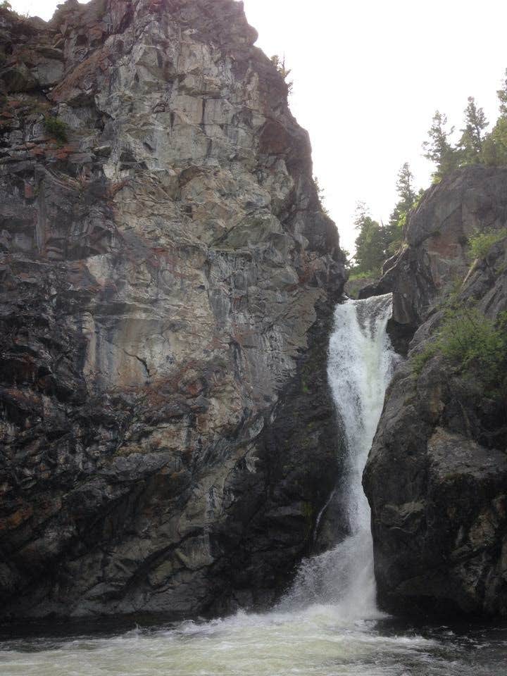 Crow Creek Falls
