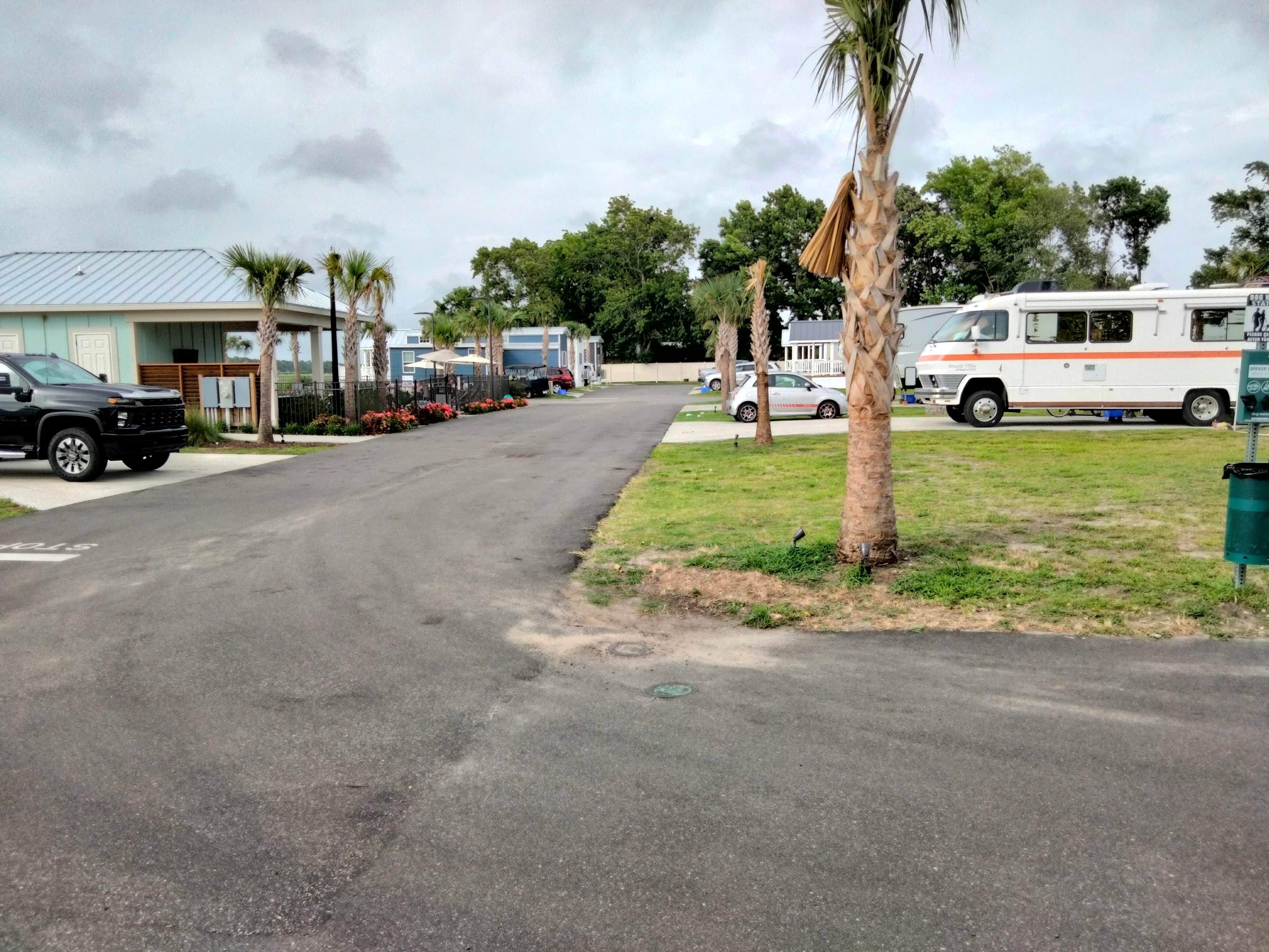 Camper submitted image from Barefoot RV Resort - 3