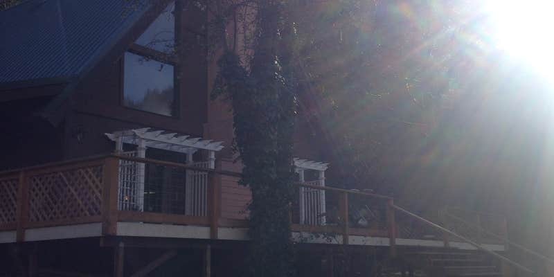 Camper submitted image from Trinity River Adventure Inn