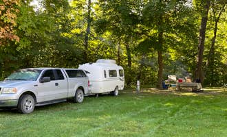 Camping near Wickiup Hill Primitive Campsite: Benton City, Shellsburg, Iowa