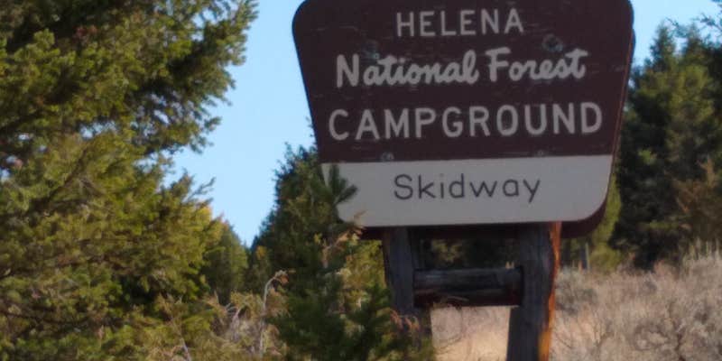 Camper submitted image from Skidway