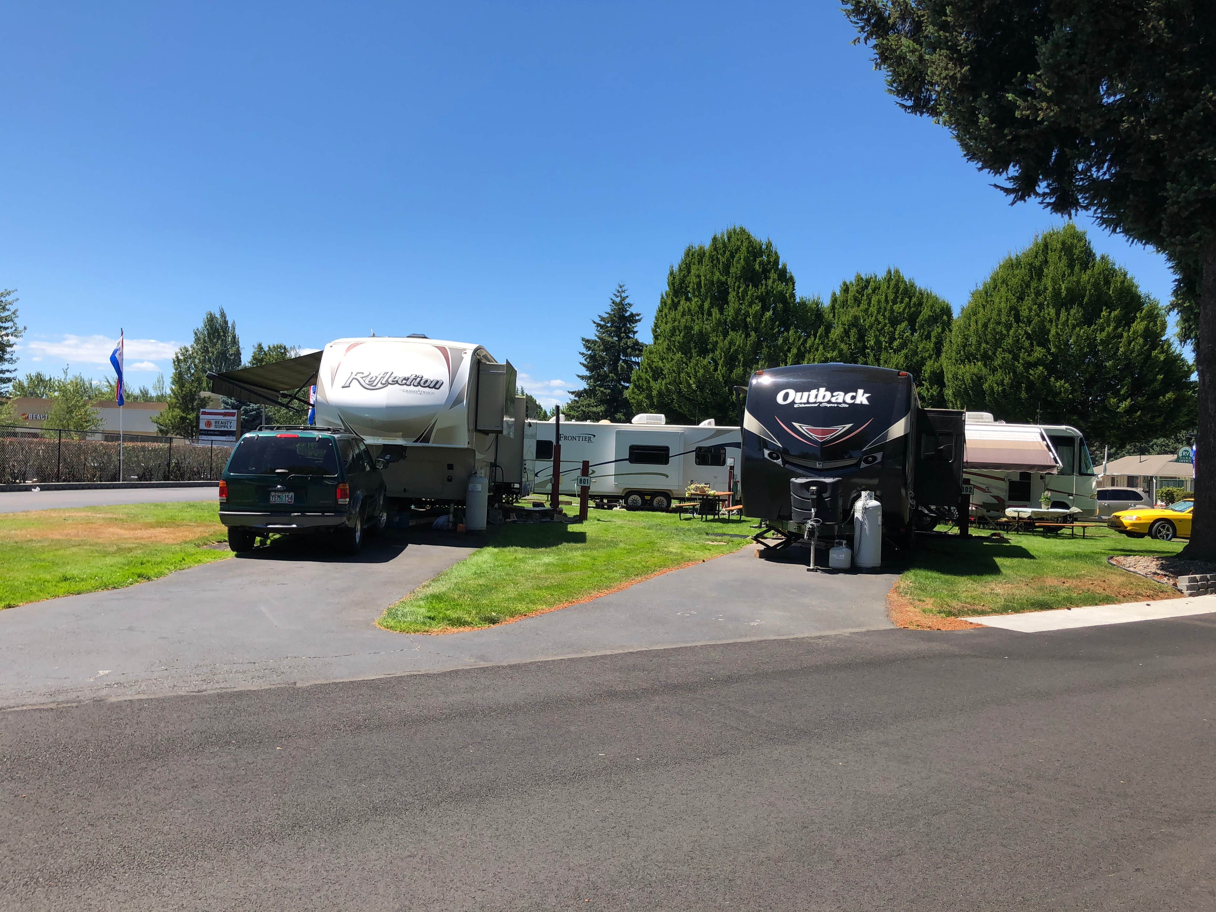 Camper submitted image from Jantzen Beach RV Park - 3