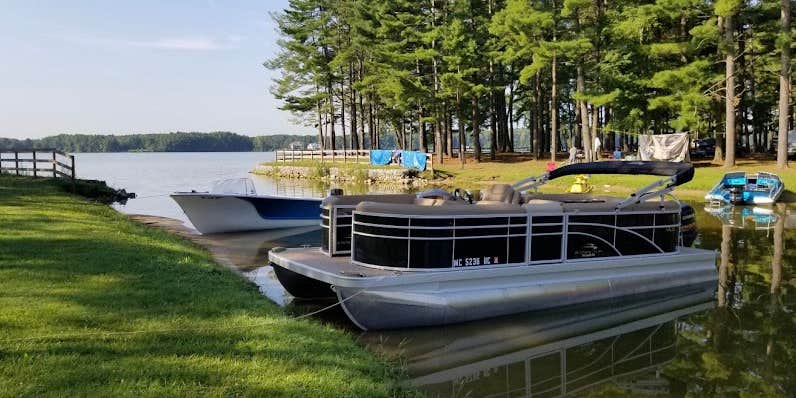 Camper submitted image from Holts RV Sites and Mobile Home Court