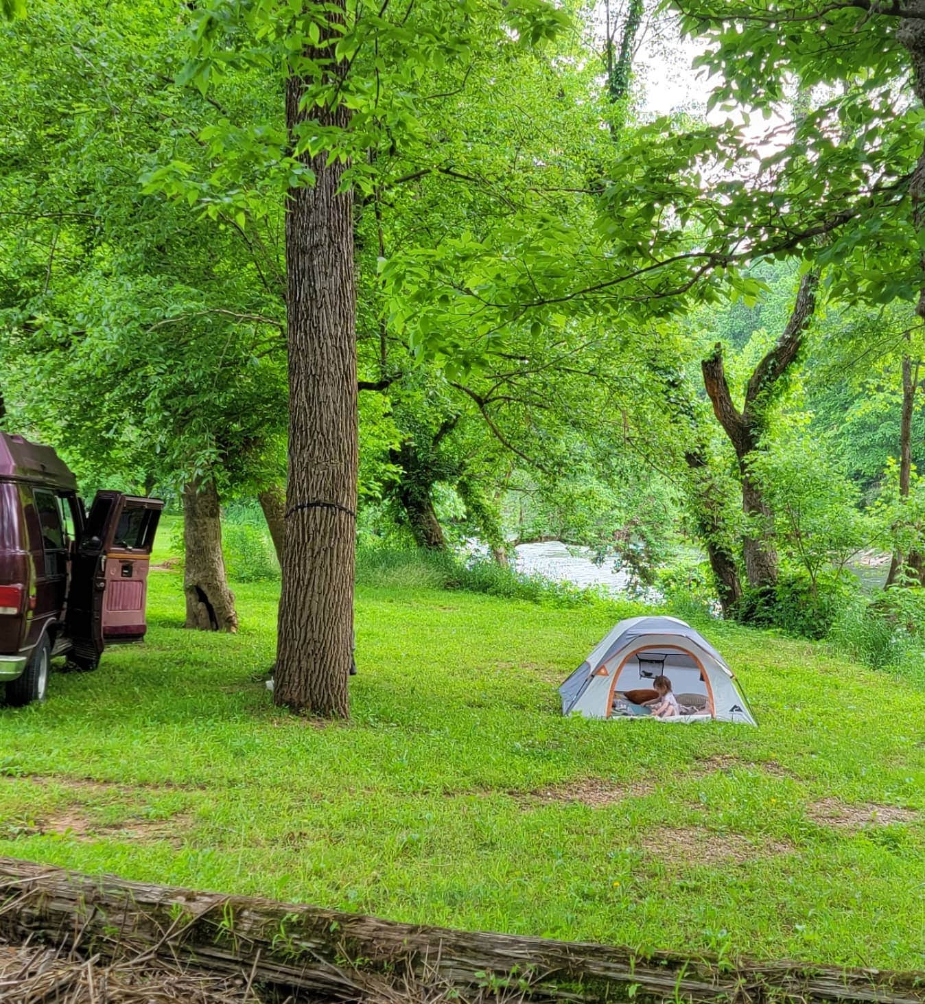Camping near Hanks Holler⁸: Red River Valley, Adams, Tennessee