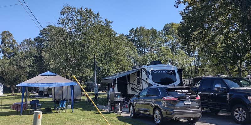 Camper submitted image from Coopers RV Park