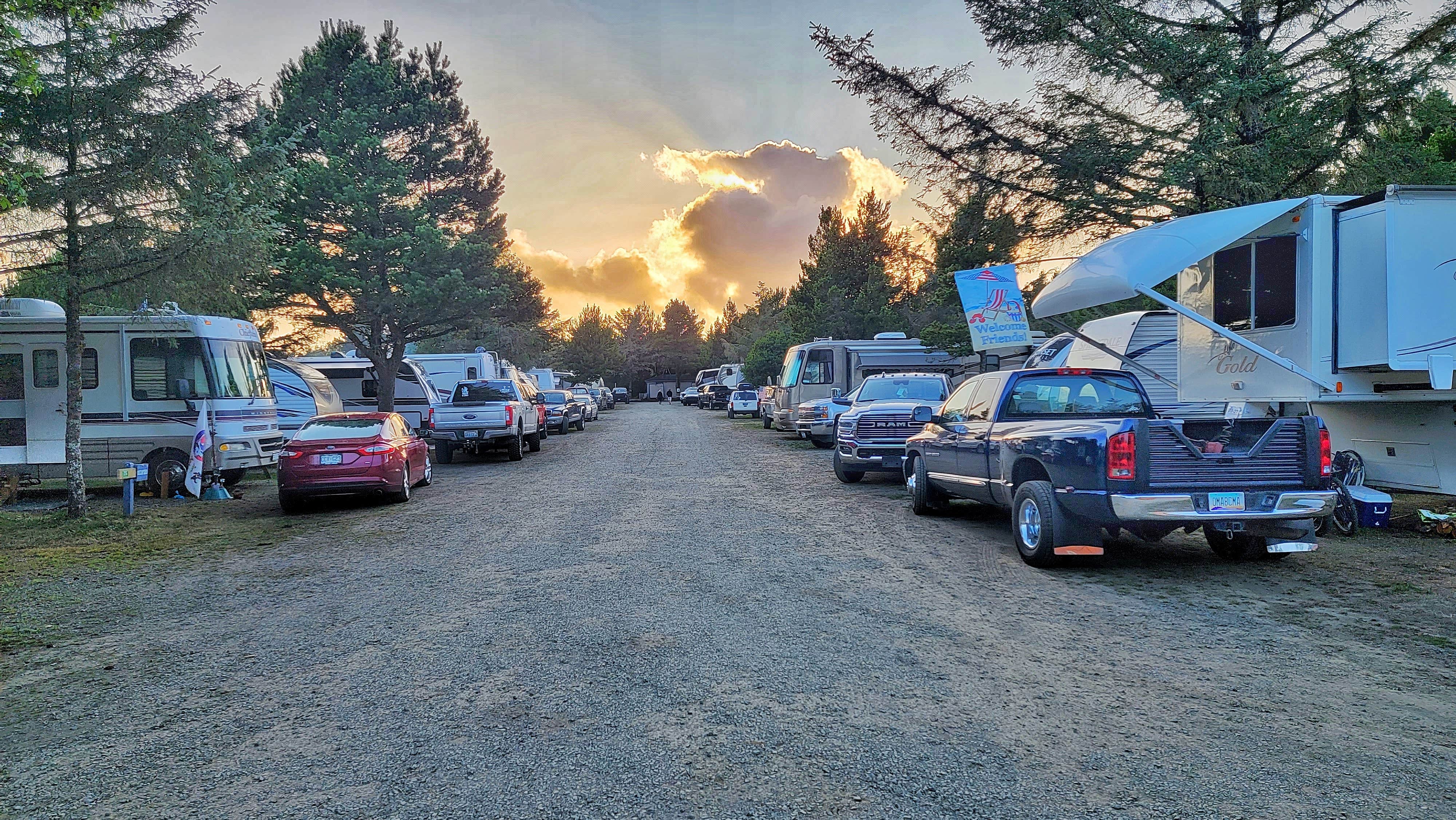 Long Beach, Washington RV Park & Camp