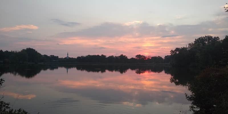 Camper submitted image from Lakeview Campground and RV Park