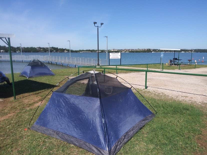 Alejandro G.'s photo at De Cordova Bend near Benbrook Lake