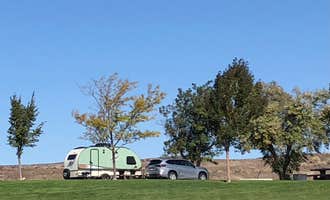 Camping near North - C. J. Strike Area: North Park Campground, Grand View, Idaho