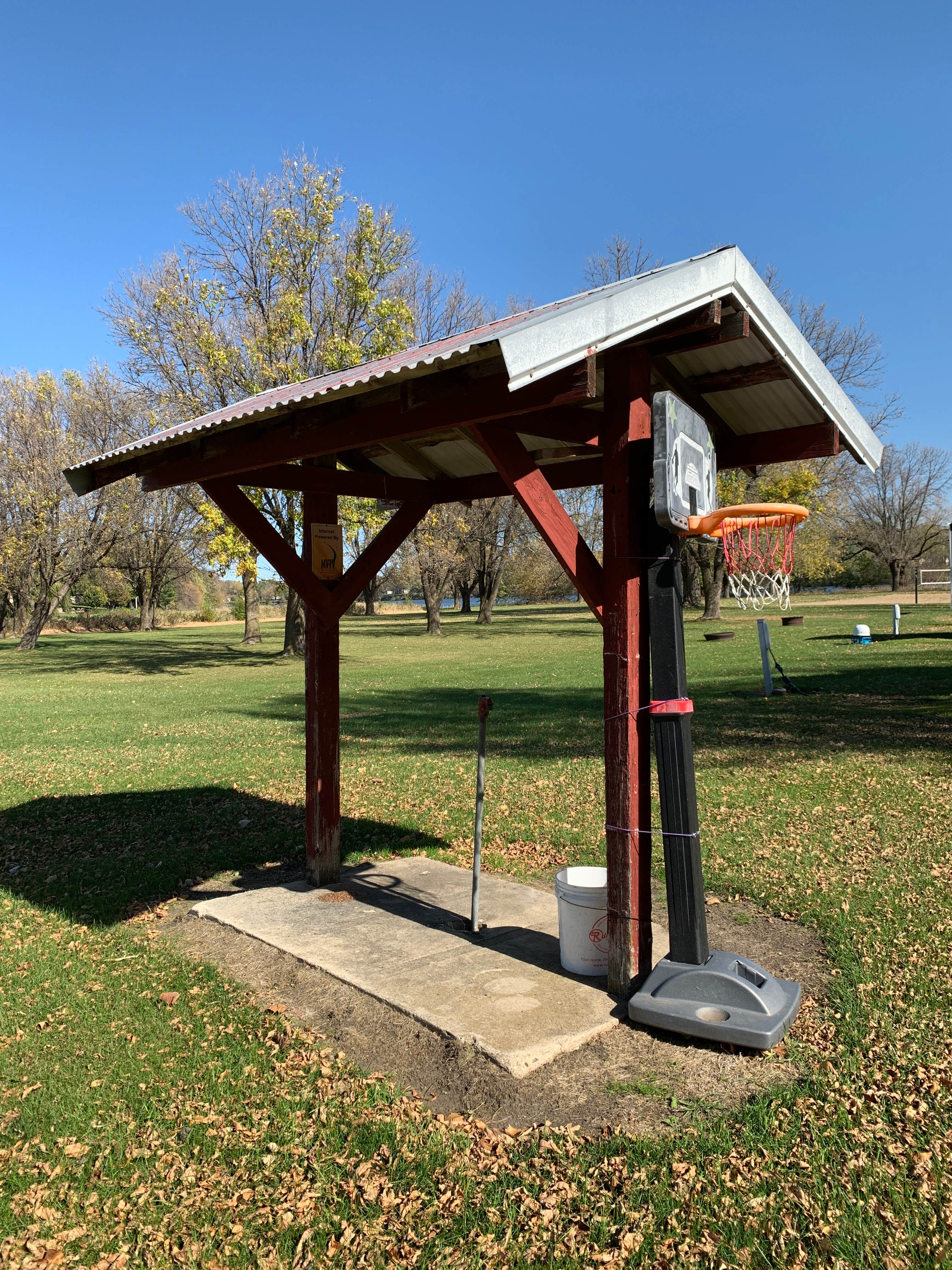 Camping near Oak Woods Campground — Lake Shetek State Park: Seven Mile Lake Co Park, Currie, Minnesota