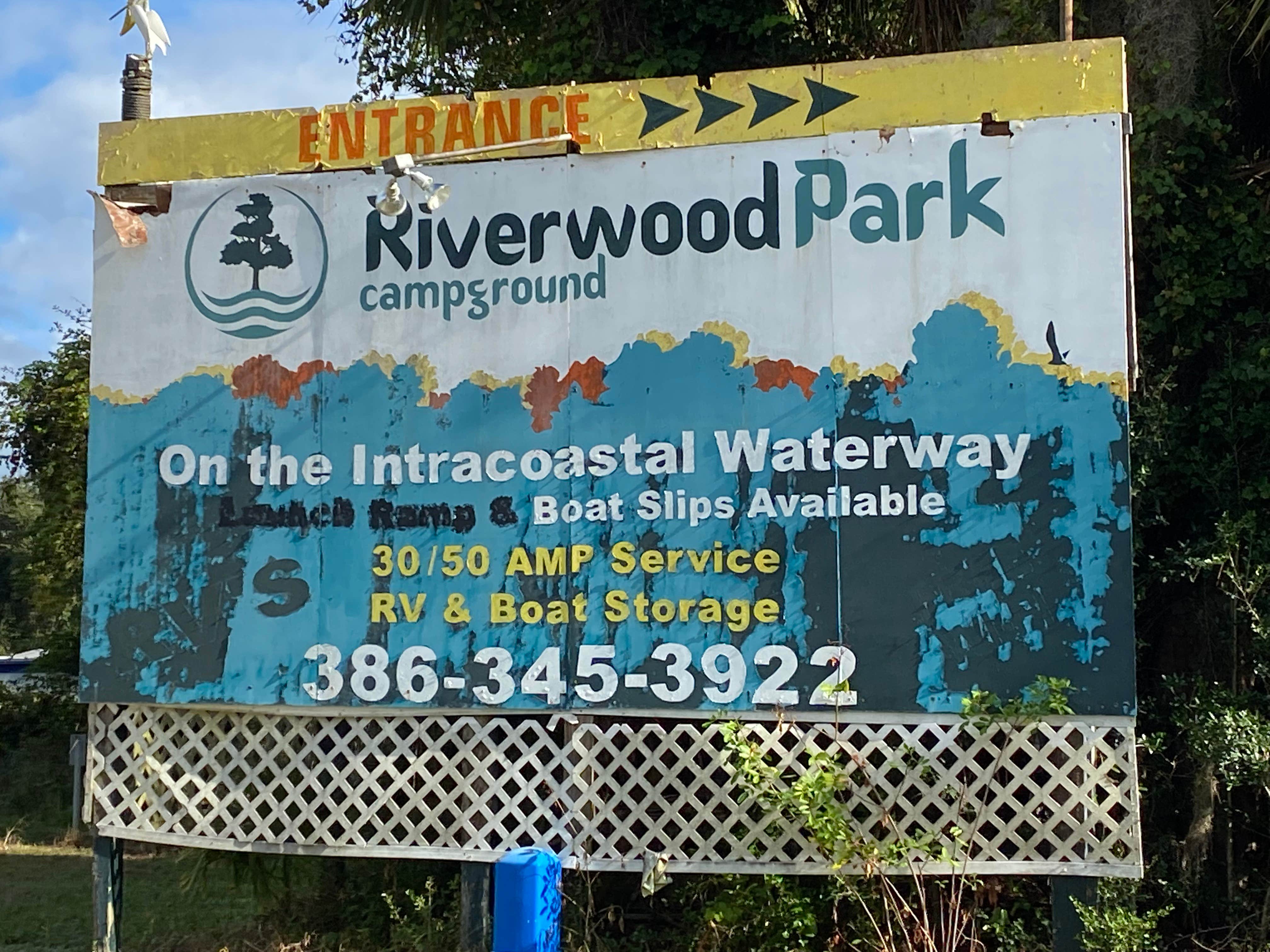 Camping near Gold Rock Campground: Riverwood Park Campground, Oak Hill, Florida