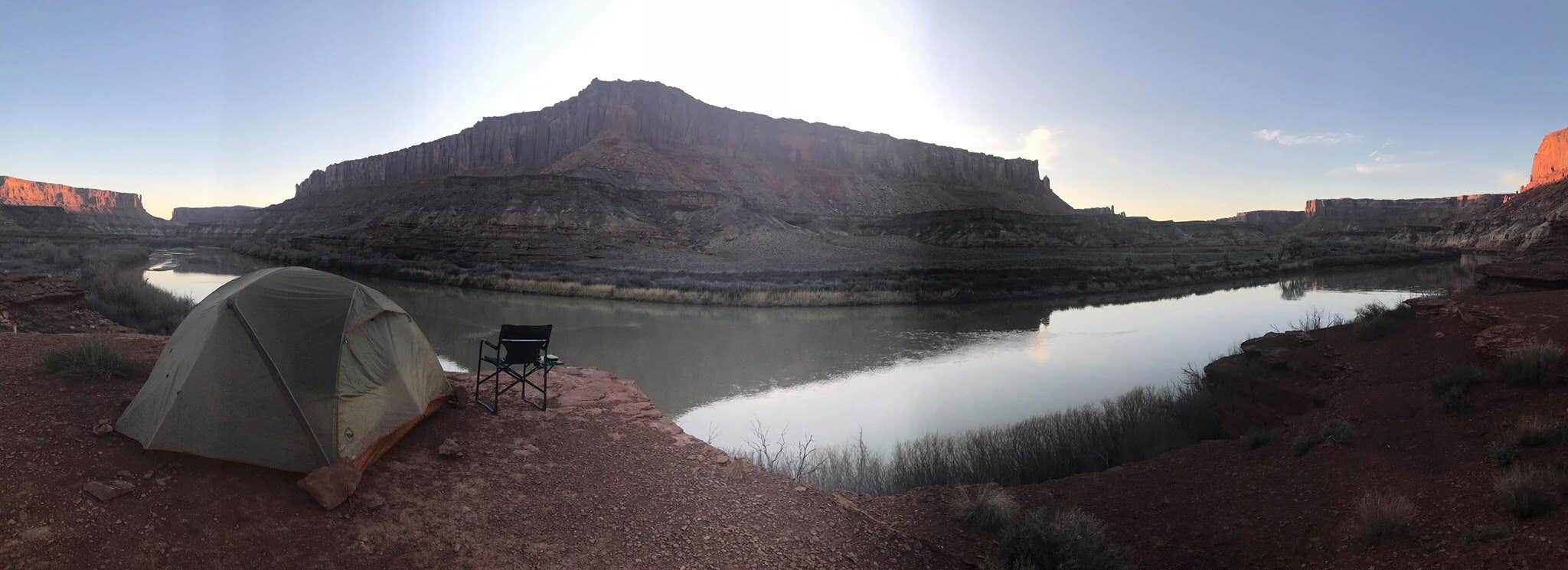 Kuo G.'s photo of tent camping at Labyrinth Backcountry Campsites — Canyonlands National Park near Canyonlands National Park