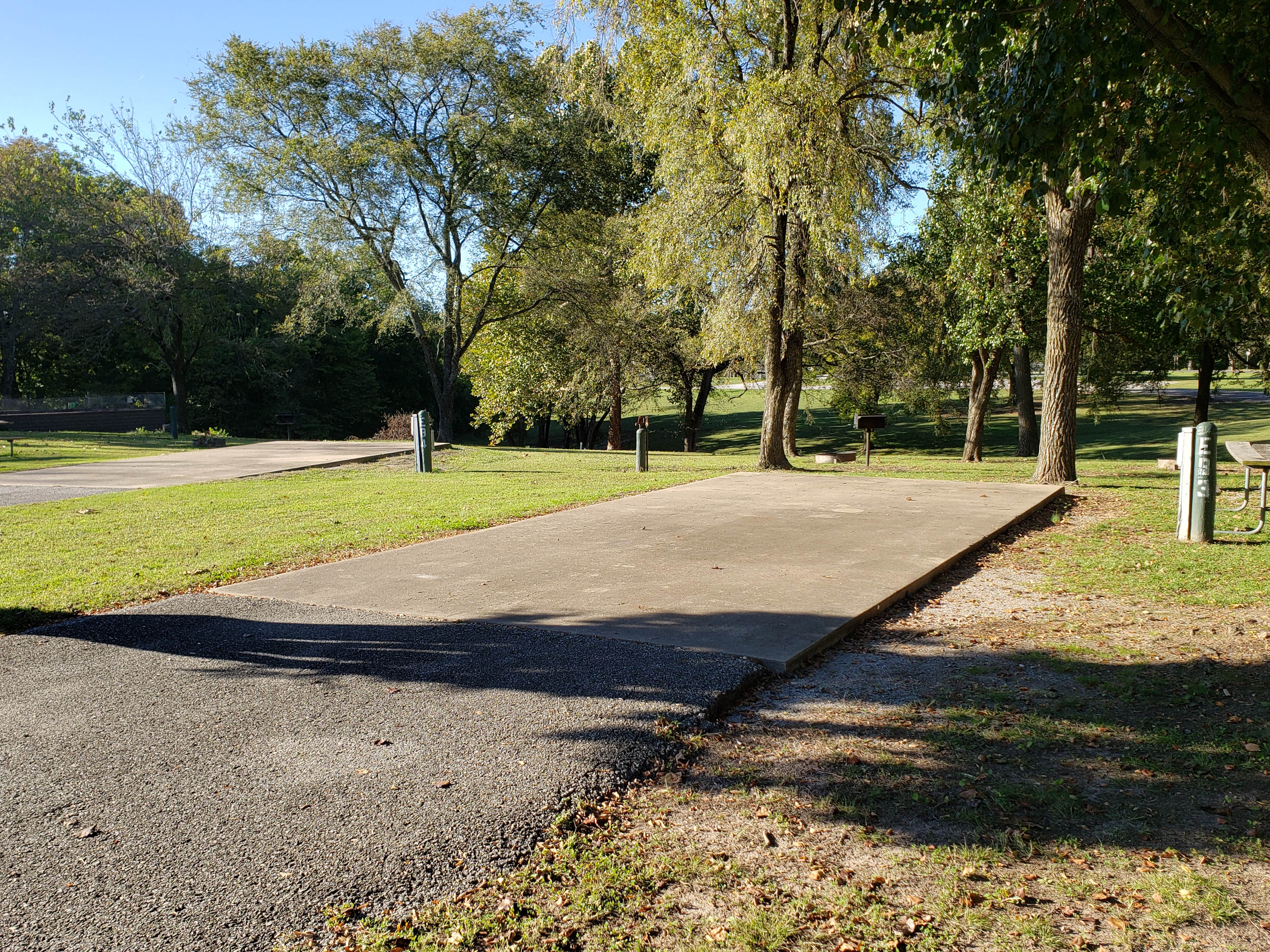 Camper submitted image from Eagle Bluff Campground - Twin Bridges Area - Grand Lake State Park - 2