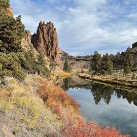 Hiking at Smith Rock SP