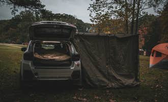 Camping near Wooster Bay Campground — Hardy Lake State Recreation Area: Muscatatuck, North Vernon, Indiana