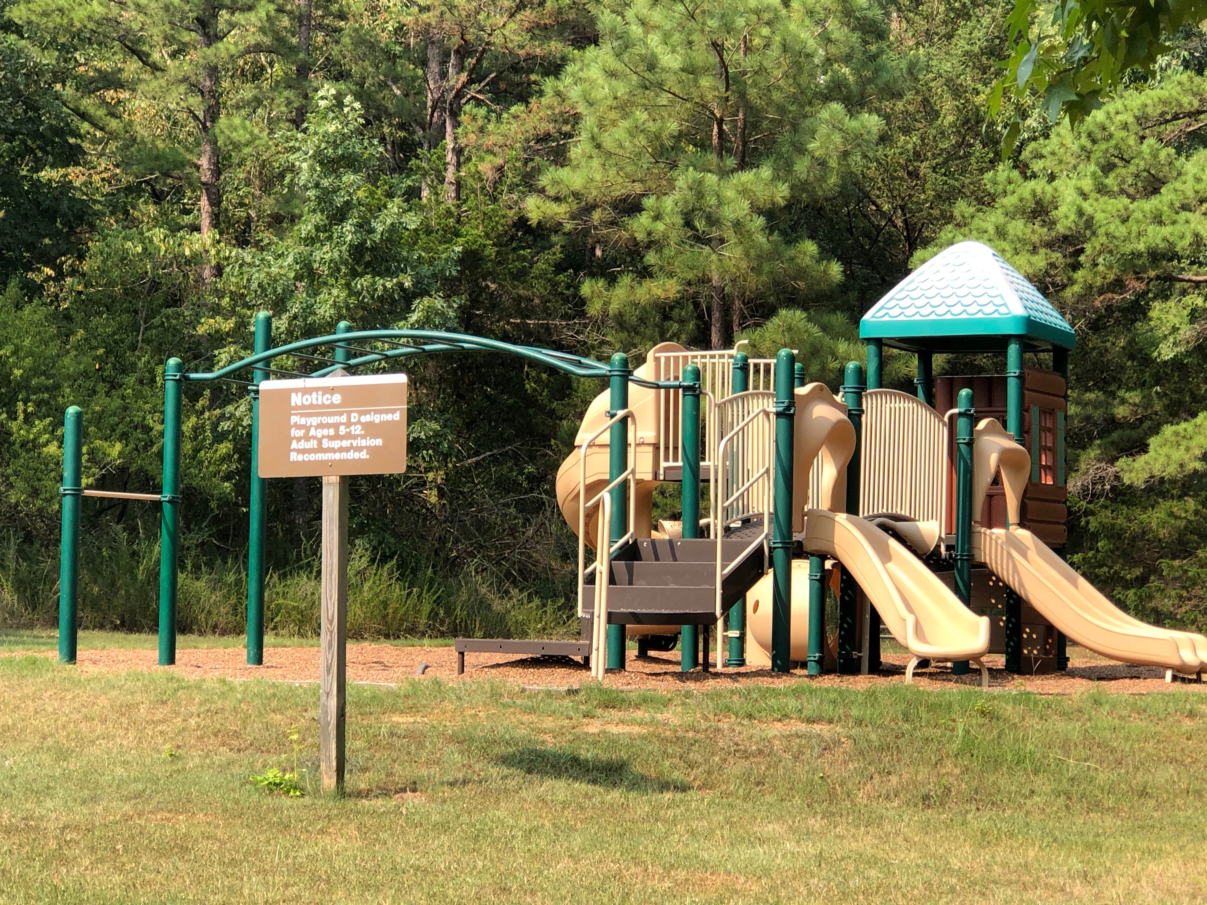 Camper submitted image from COE Greers Ferry Lake Old Highway 25 Campground - 3