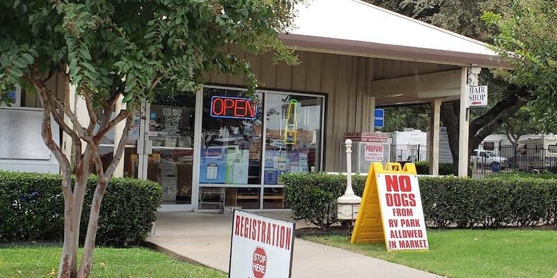 Camper submitted image from Traders Village