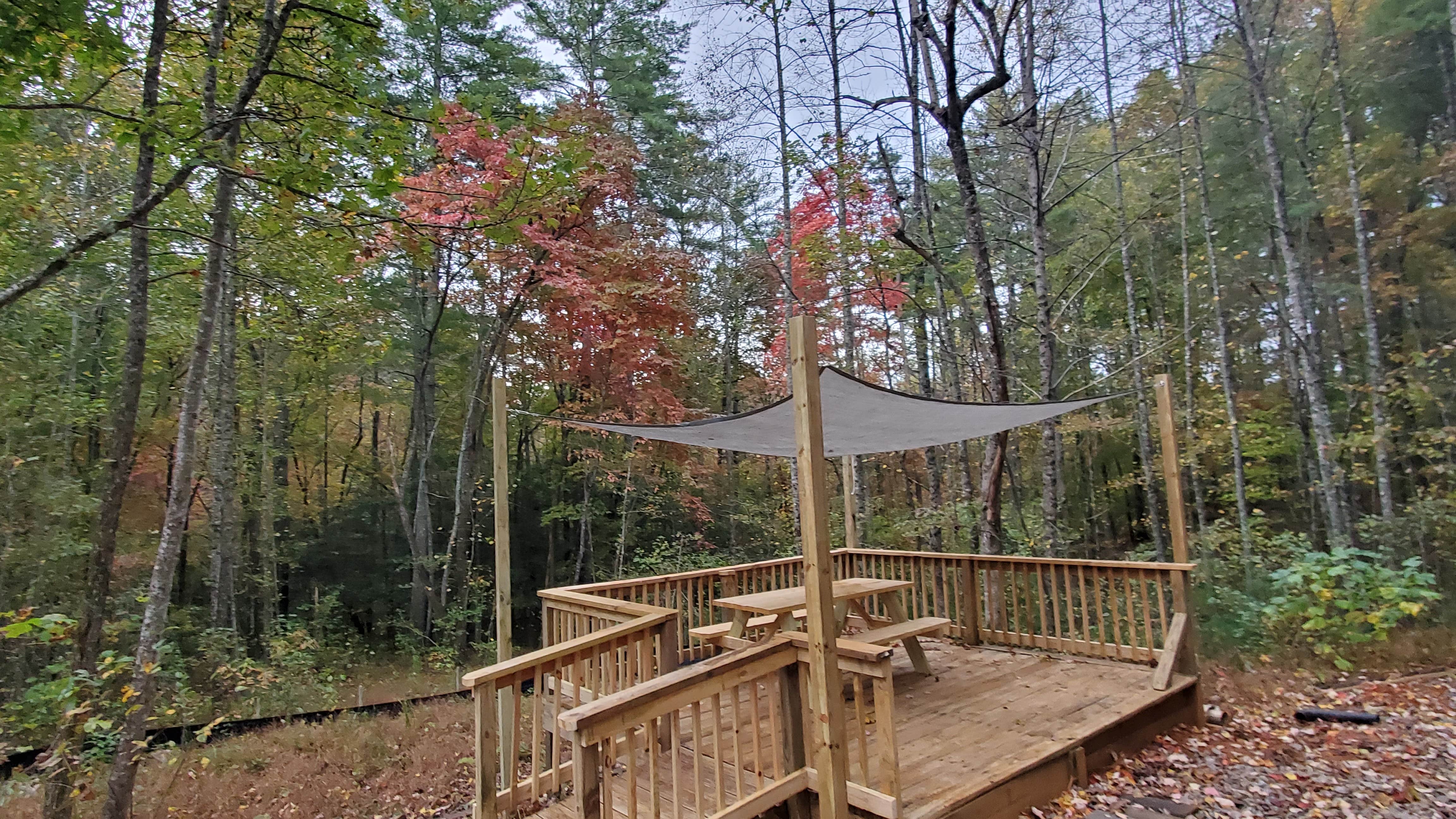 Jasmin Oasis Camping Carters Lake, GA