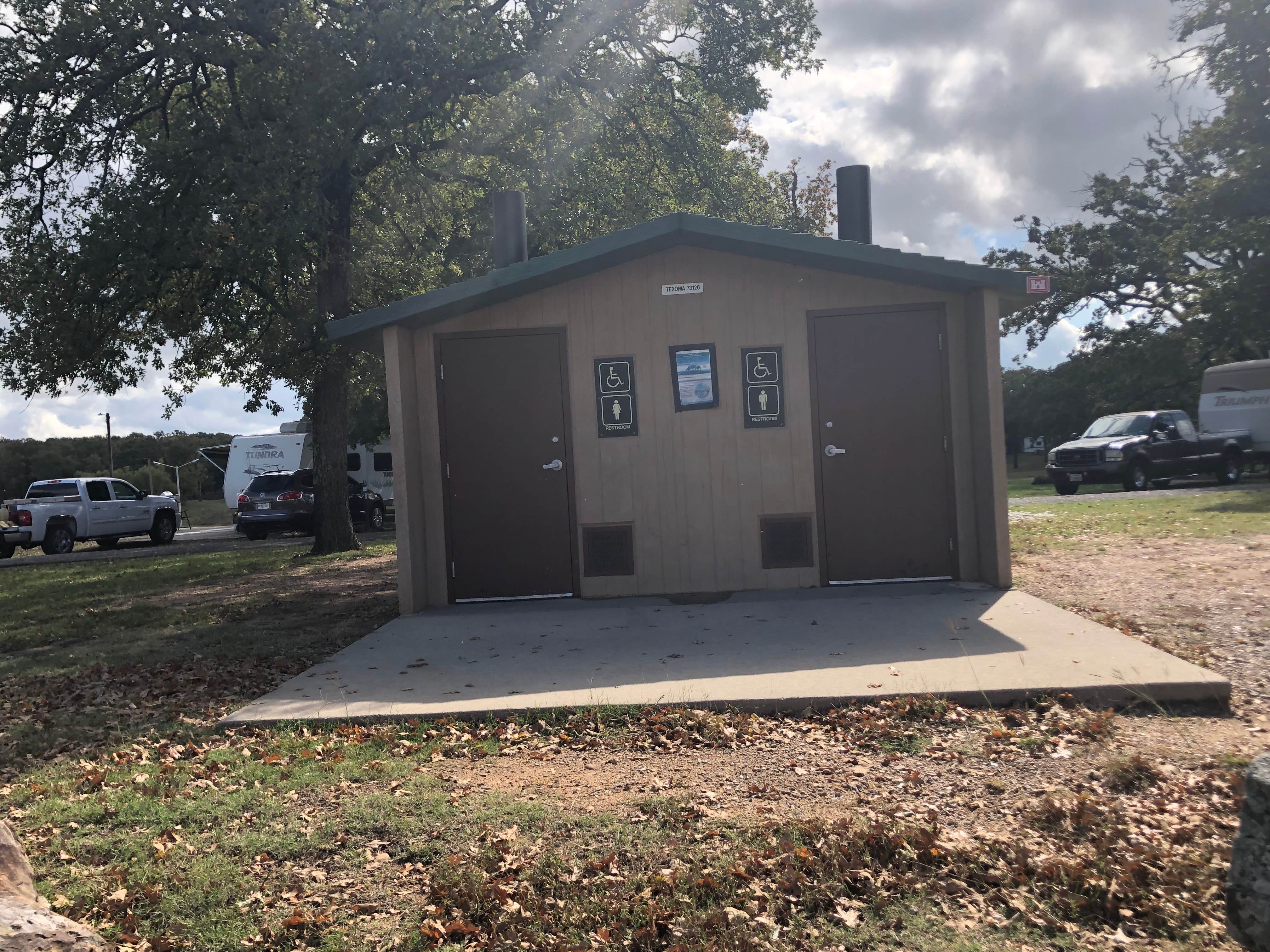 Camper submitted image from COE Lake Texoma Platter Flats - 2