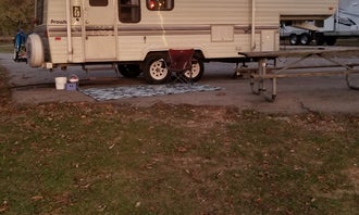 Camping near Dam West Spillway: COE Lake Carlyle McNair Campground, Carlyle, Illinois