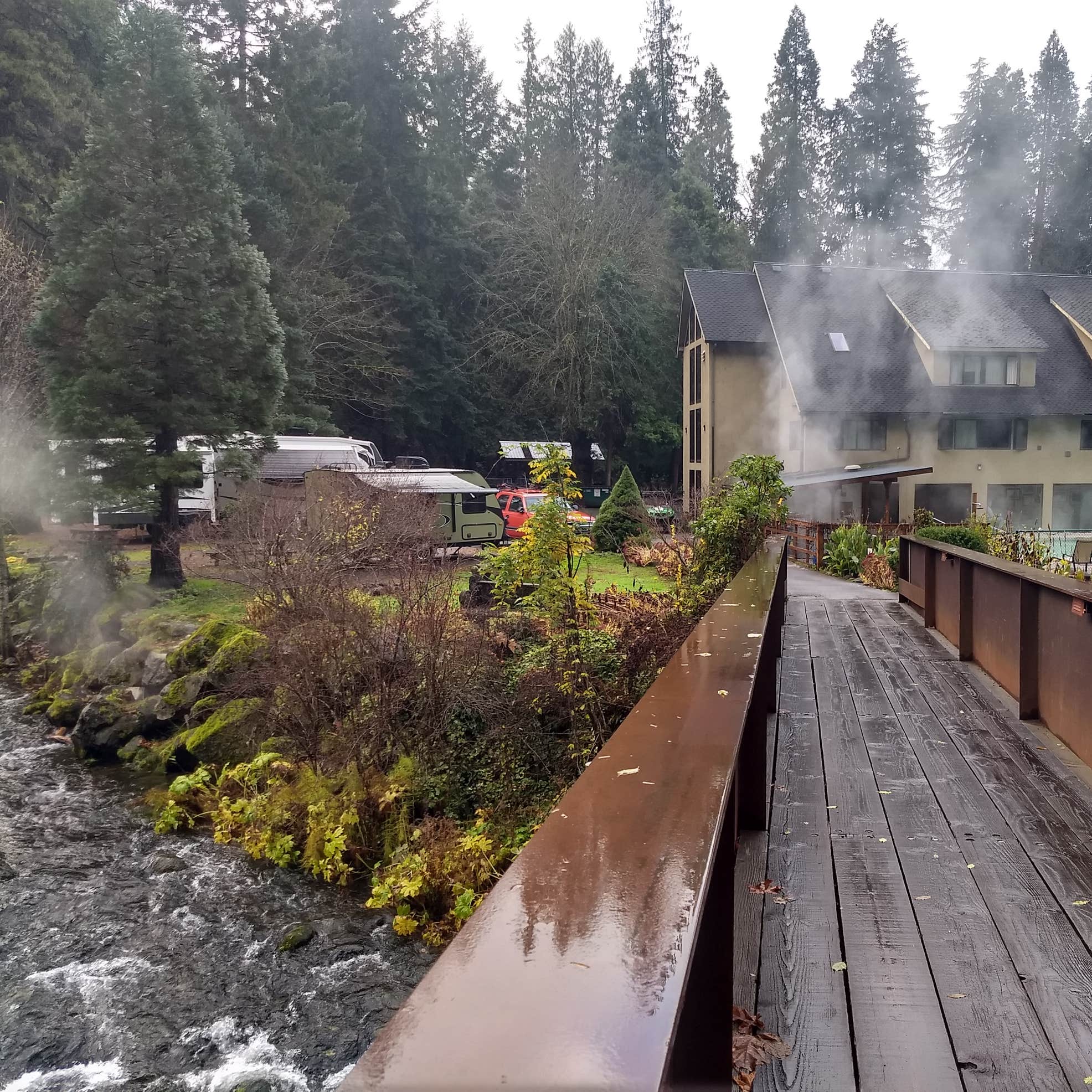 Belknap Hot Springs Lodge and Gardens Camping Blue River, OR
