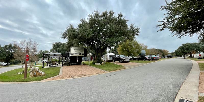 Camper submitted image from La Hacienda RV Resort & Cottages