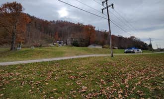 Camping near Pole Position Campground: Thunder Mountain Campground , Bristol, Tennessee