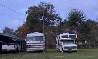 Camping near Dixon Memorial WMA - Hunter Camp: Okefenokee RV Park, Folkston, Georgia