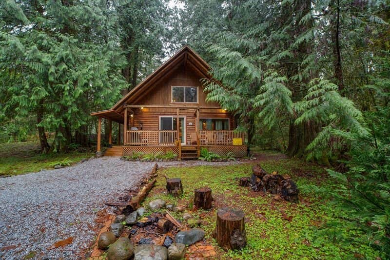 Camping near Mt. Baker Lodging - Cabin #44 - Hot Tub, Fireplace, Wifi, Pets Ok, Sleeps-6!: Mt. Baker Lodging - Cabin #17 - Log Cabin, BBQ, Fireplace, WiFi, Pets Ok, Sleeps-8!, Maple Falls, Washington