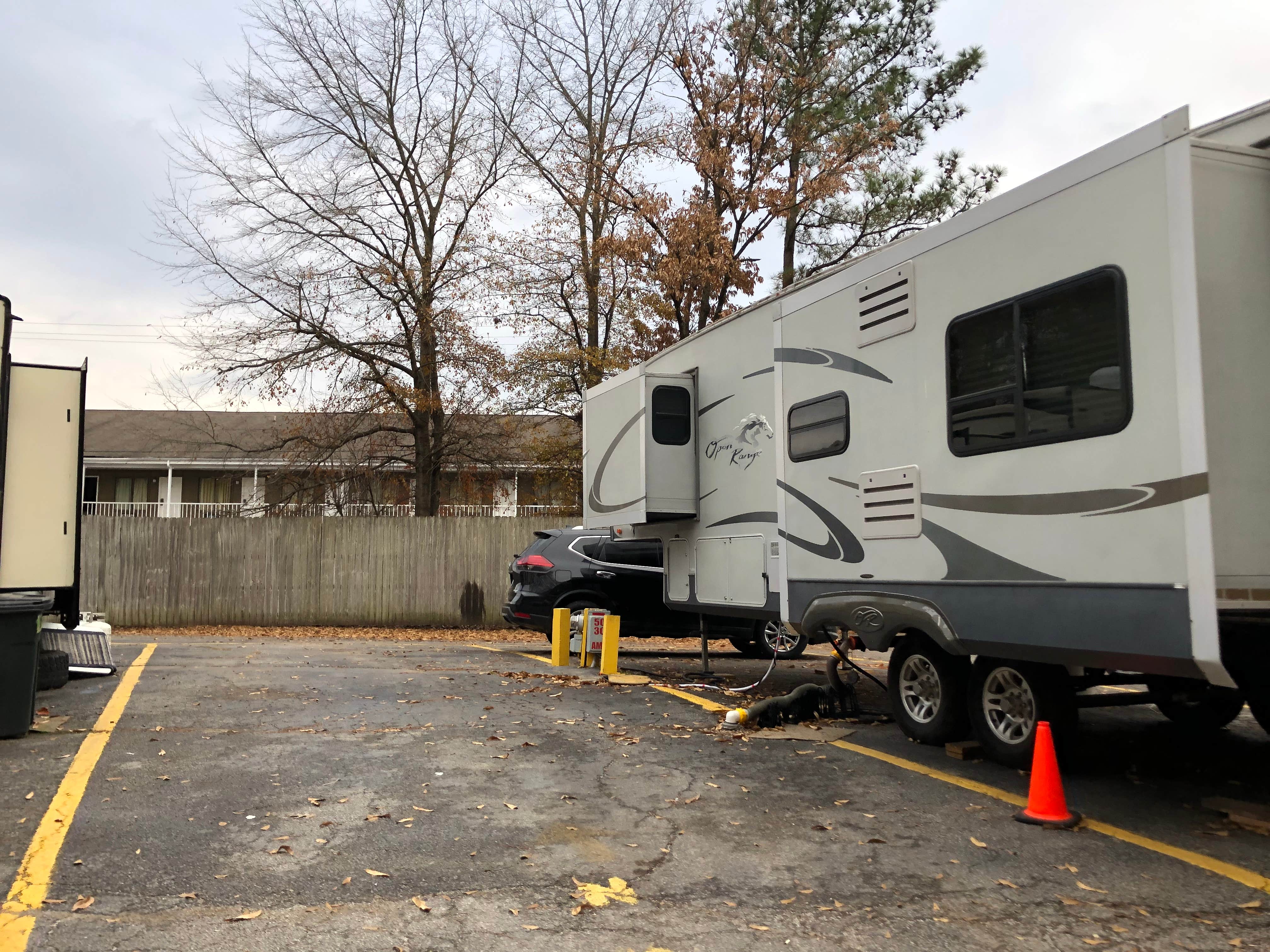 Camping near Pinson Mounds Group Camp — Pinson Mounds State Archaeological Park: Jackson RV Park, Jackson, Tennessee