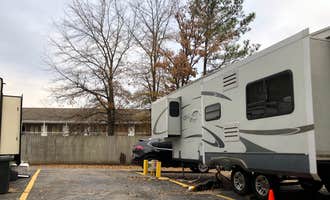 Camping near Pinson Mounds Group Camp — Pinson Mounds State Archaeological Park: Jackson RV Park, Jackson, Tennessee