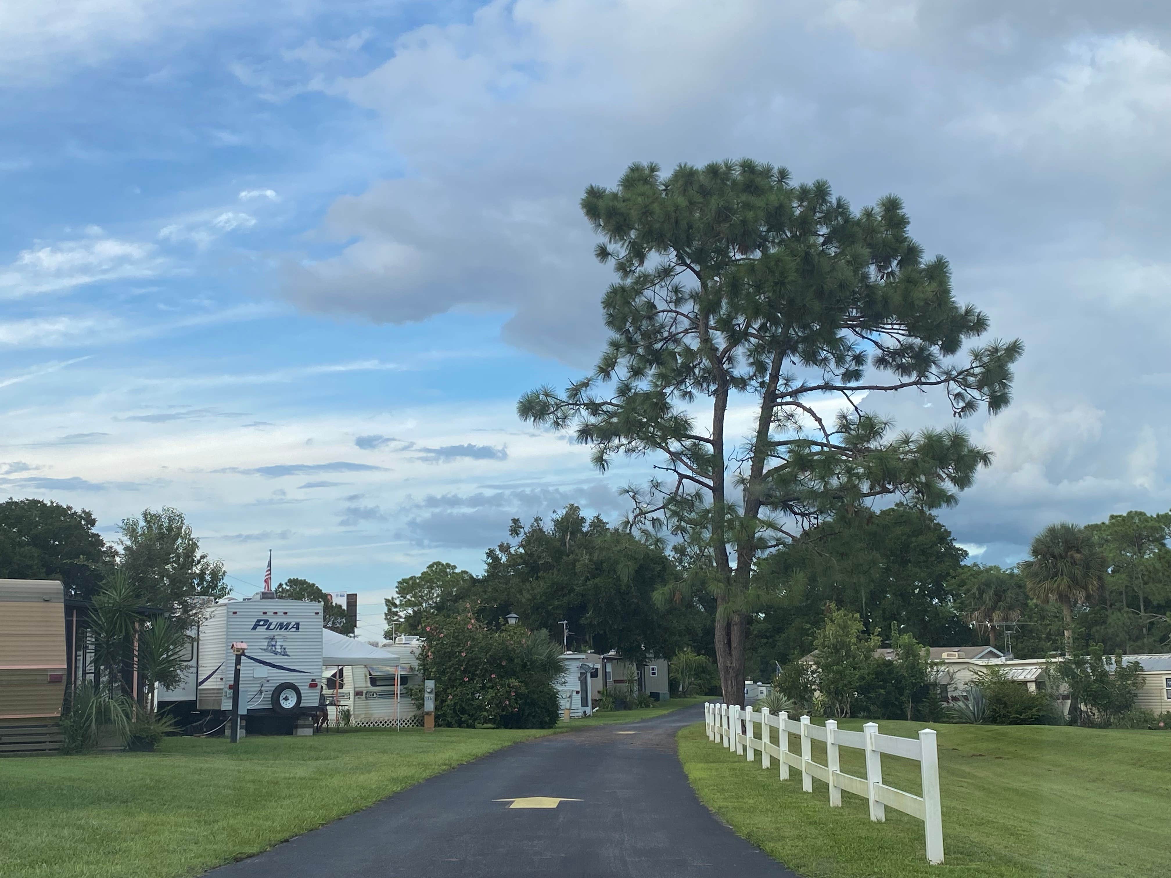 Camper submitted image from Lakeside RV Park - 2