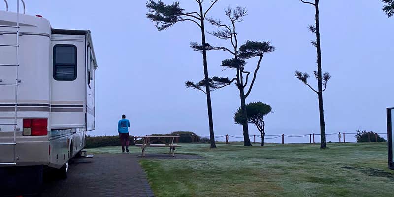 Camper submitted image from Pacific Shores Motorcoach Resort