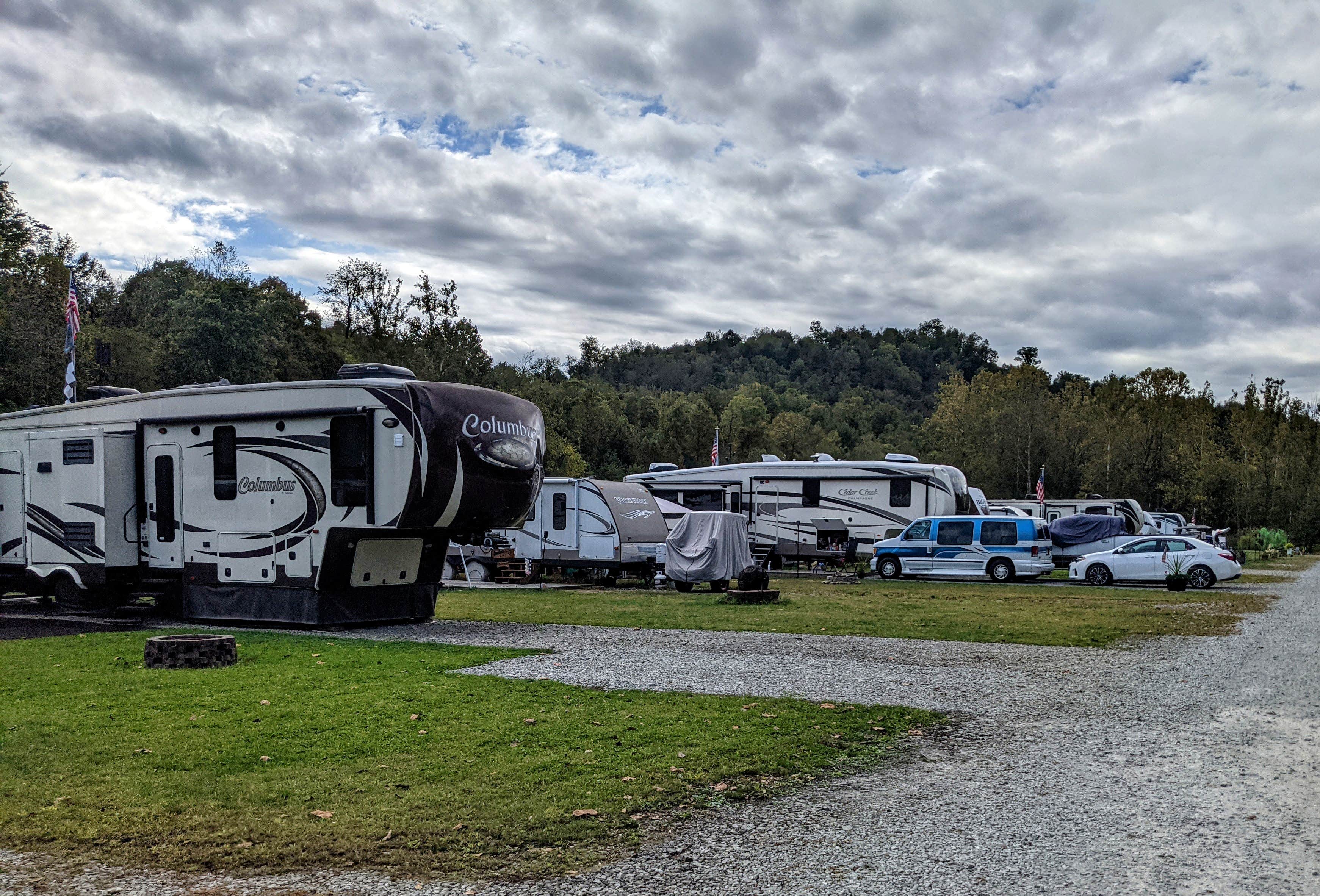 Camper submitted image from The Blue Canoe RV Resort - 3