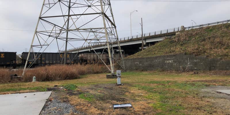 Camper submitted image from Circle Mobile Home Park