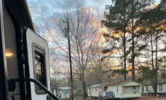 Camping near Green Acres Campground: Shelby J's RV Park, St. Francisville, Louisiana