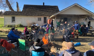 Camping near Hunt Park: Carbon Farm Yard, Dufur, Oregon