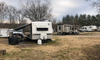 Camping near Windy Rivers Campground: Around Pond RV Park, Greeneville, Tennessee