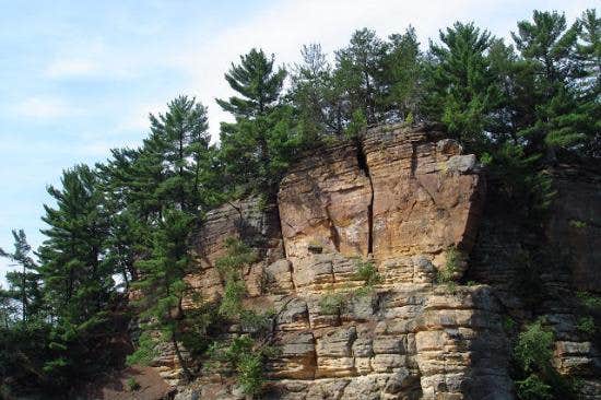 Camping near Sandstone Ridge Campground — Mirror Lake State Park: Yogi Bear TM Camp-Resort & Waterplayground, Lake Delton, Wisconsin
