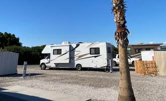 Camping near Organic Date Farm: Caravan Oasis RV Resort, Yuma, Arizona