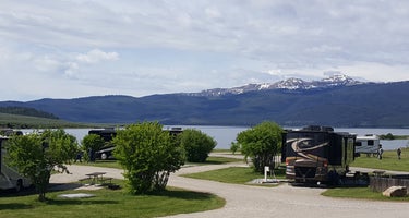 Yellowstone Holiday RV, Campground, & Marina