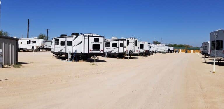 Camping near Comanche trail park campground: Elite Cabins and RV Park, Big Spring, Texas