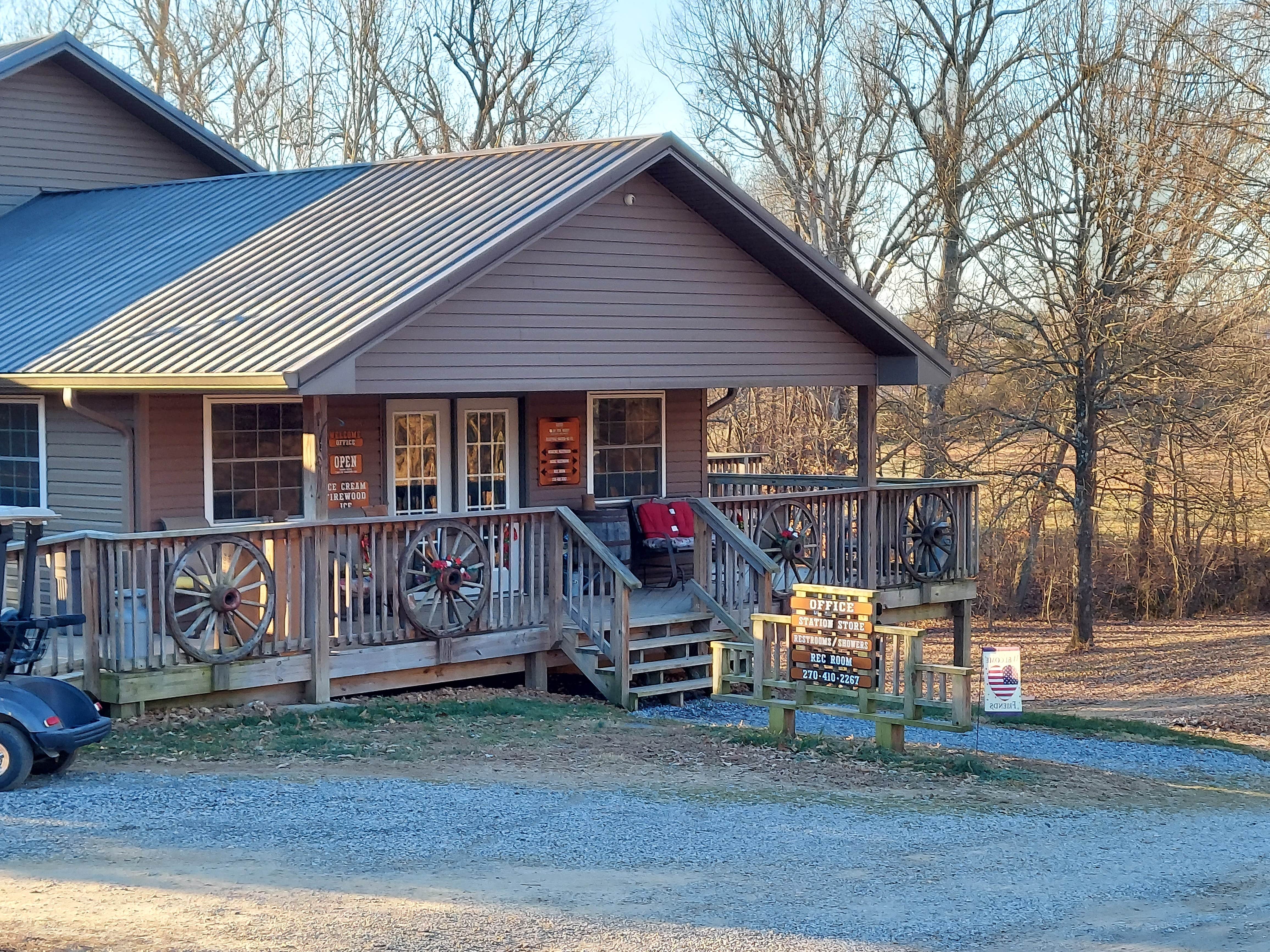Camping near Paducah RV Park & Campground: Stagecoach Station Campground, Benton, Kentucky