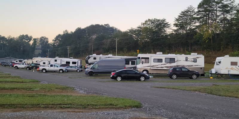 Camper submitted image from Tellico Plains/Cherokee National Forest KOA Holiday